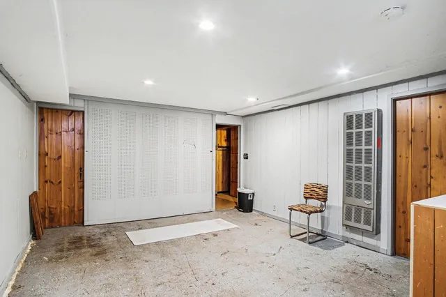 $230,000 | 923 Myrtle Street Northwest, Grand Rapids, MI 49504