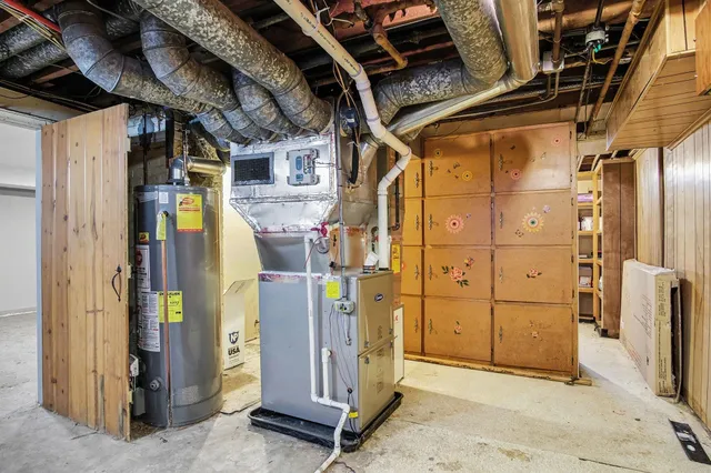 $230,000 | 923 Myrtle Street Northwest, Grand Rapids, MI 49504