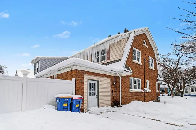 $230,000 | 923 Myrtle Street Northwest, Grand Rapids, MI 49504