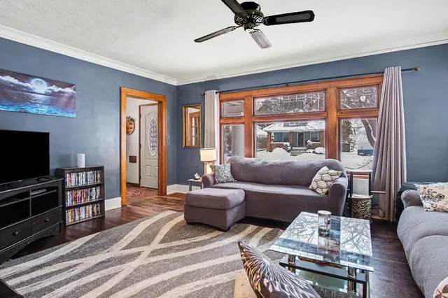 $230,000 | 923 Myrtle Street Northwest, Grand Rapids, MI 49504