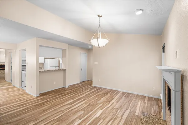 $1,400 | 1818 Augusta Drive, Unit 4, Houston, TX 77057