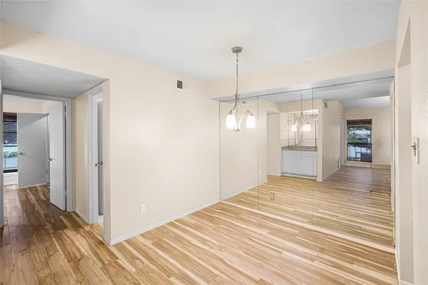 $1,400 | 1818 Augusta Drive, Unit 4, Houston, TX 77057