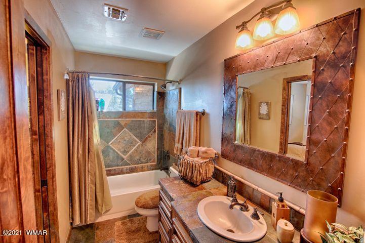 4370 West Hawthorn Road Show Low, AZ 85901 - Photo 20 of 23 Gallery Image 20