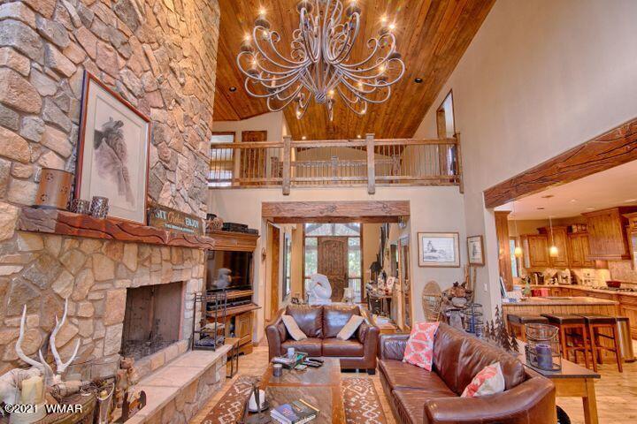 4370 West Hawthorn Road Show Low, AZ 85901 - Photo 2 of 23 Gallery Image 2
