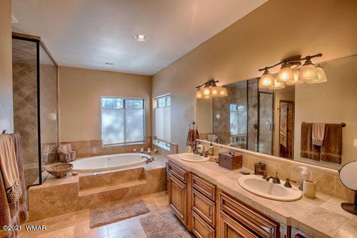 4370 West Hawthorn Road Show Low, AZ 85901 - Photo 9 of 23 Gallery Image 9