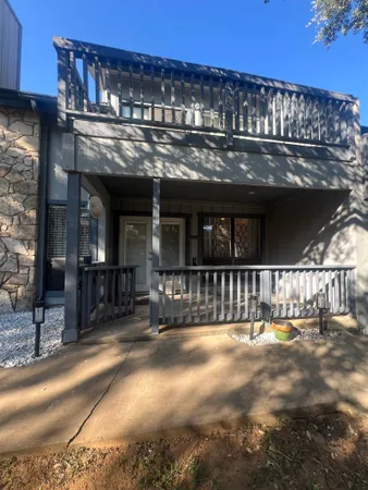 $1,800 | 307 Crestview, Horseshoe Bay, TX 78657