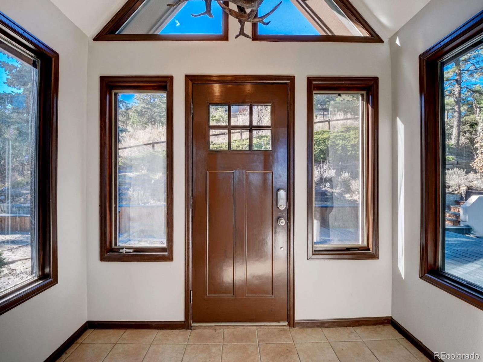 610 Meadow View Drive Evergreen, CO 80439 - Photo 4 of 50