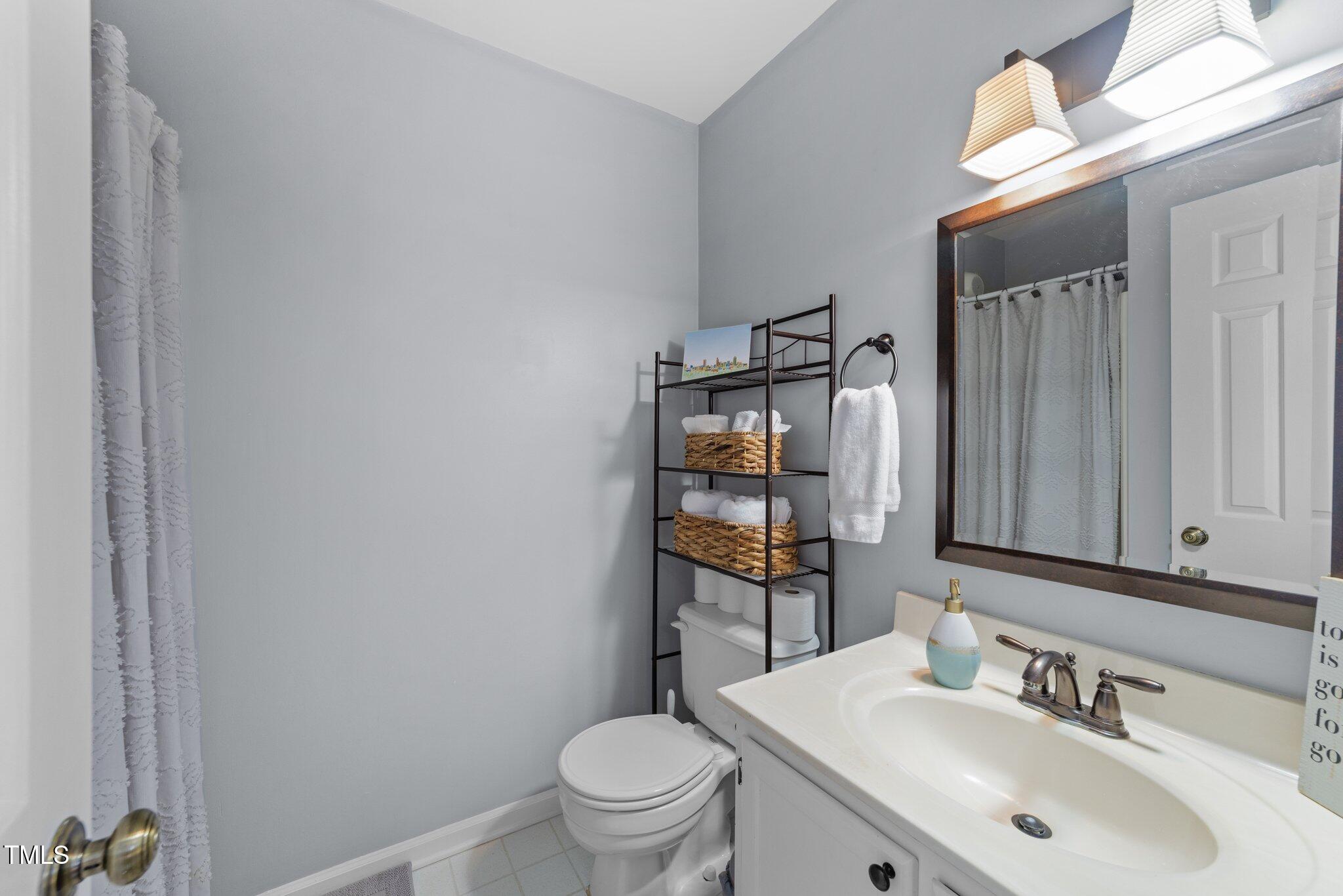 1334 Baez Street Raleigh, NC 27608 - Photo 19 of 28 24-web-or-mls-3D5A5089