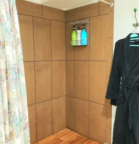 $415,000 | 245 North Main Street, Liberty, MO 64068