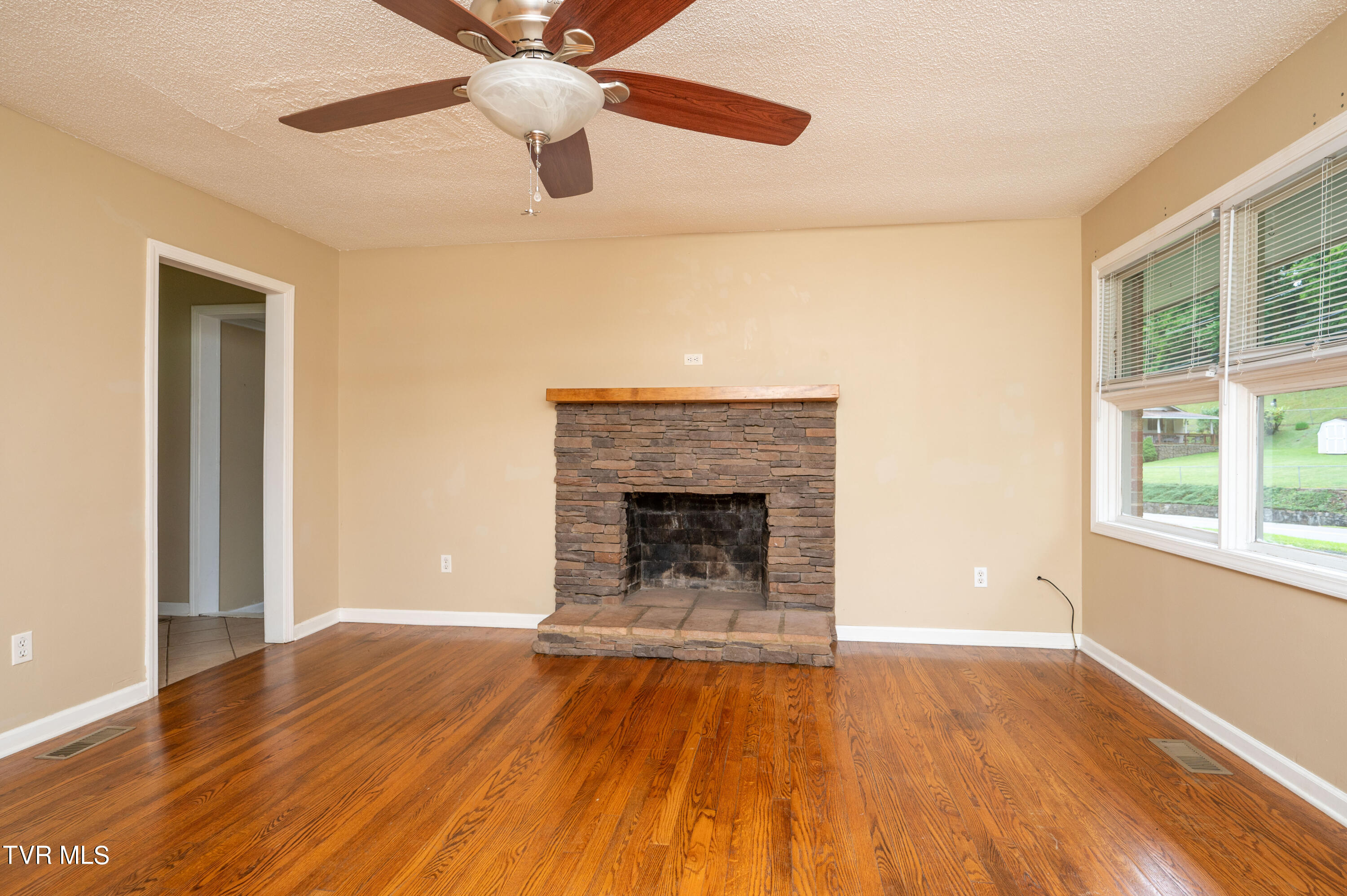 217 Chadwell Road Kingsport, TN 37660 - Photo 14 of 35 Chadwell Rd-16