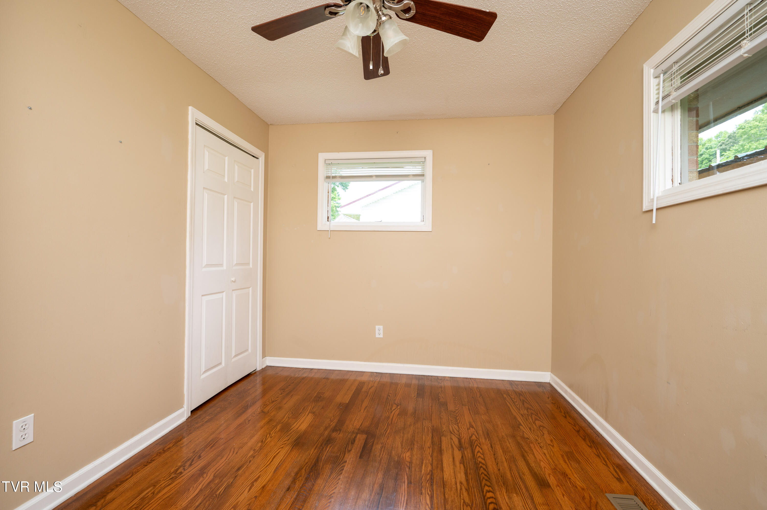 217 Chadwell Road Kingsport, TN 37660 - Photo 25 of 35 Chadwell Rd-27