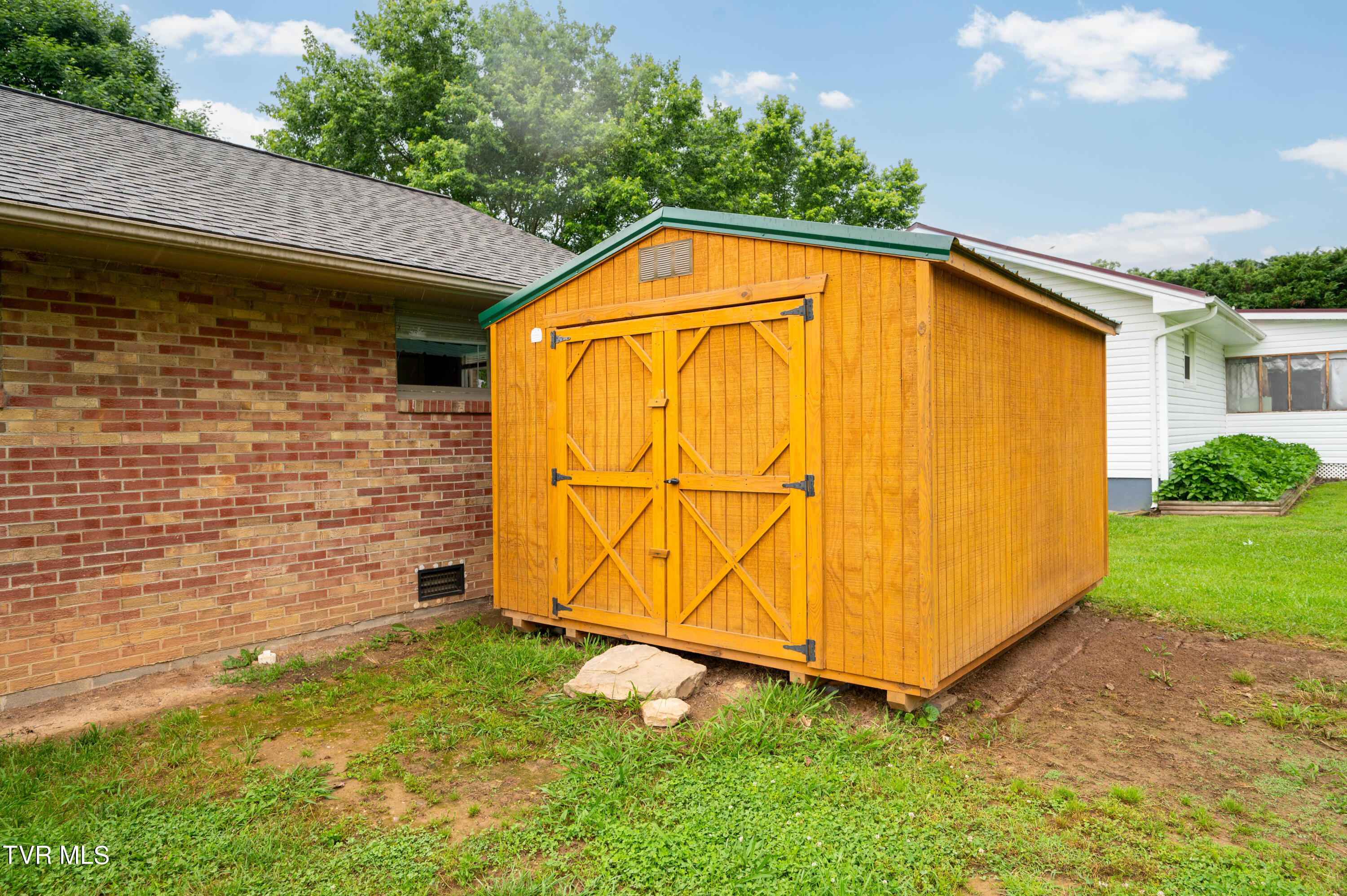 217 Chadwell Road Kingsport, TN 37660 - Photo 6 of 35 Chadwell Rd-8