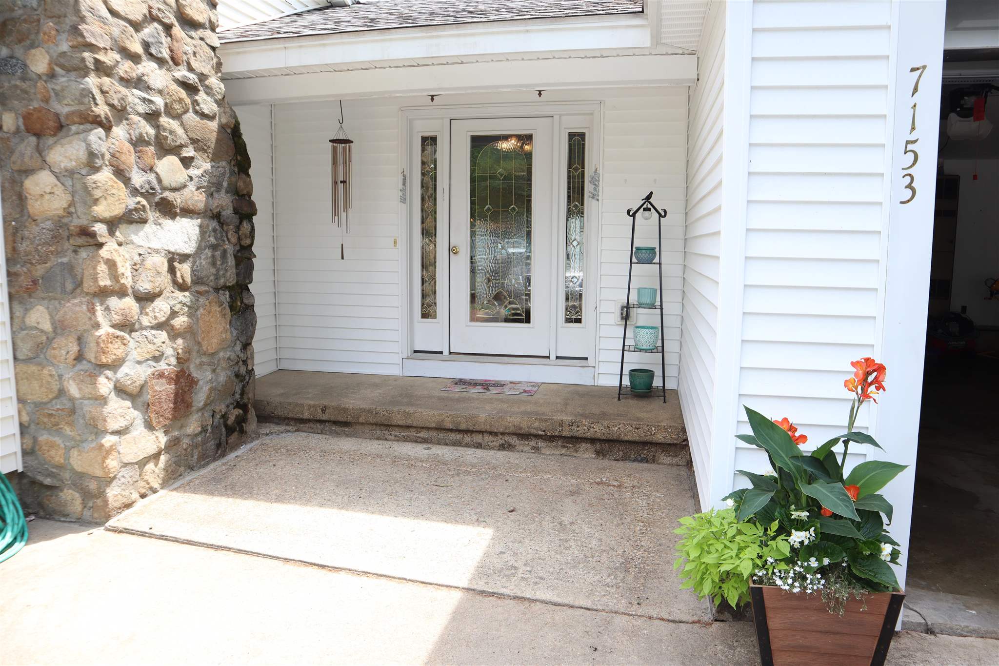 7153 Oak Hill Road Loudon, NH 03307 - Photo 3 of 40 Gallery Image 3