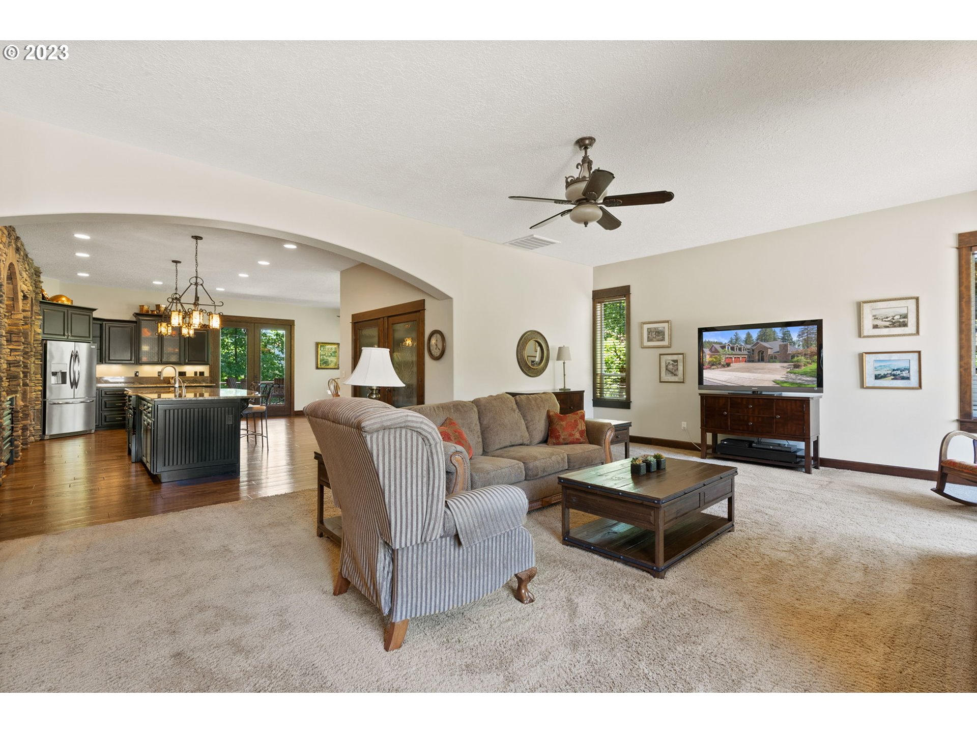 174 Southeast Gabbert Road Gresham, OR 97080 - Photo 6 of 48 Gallery Image 6