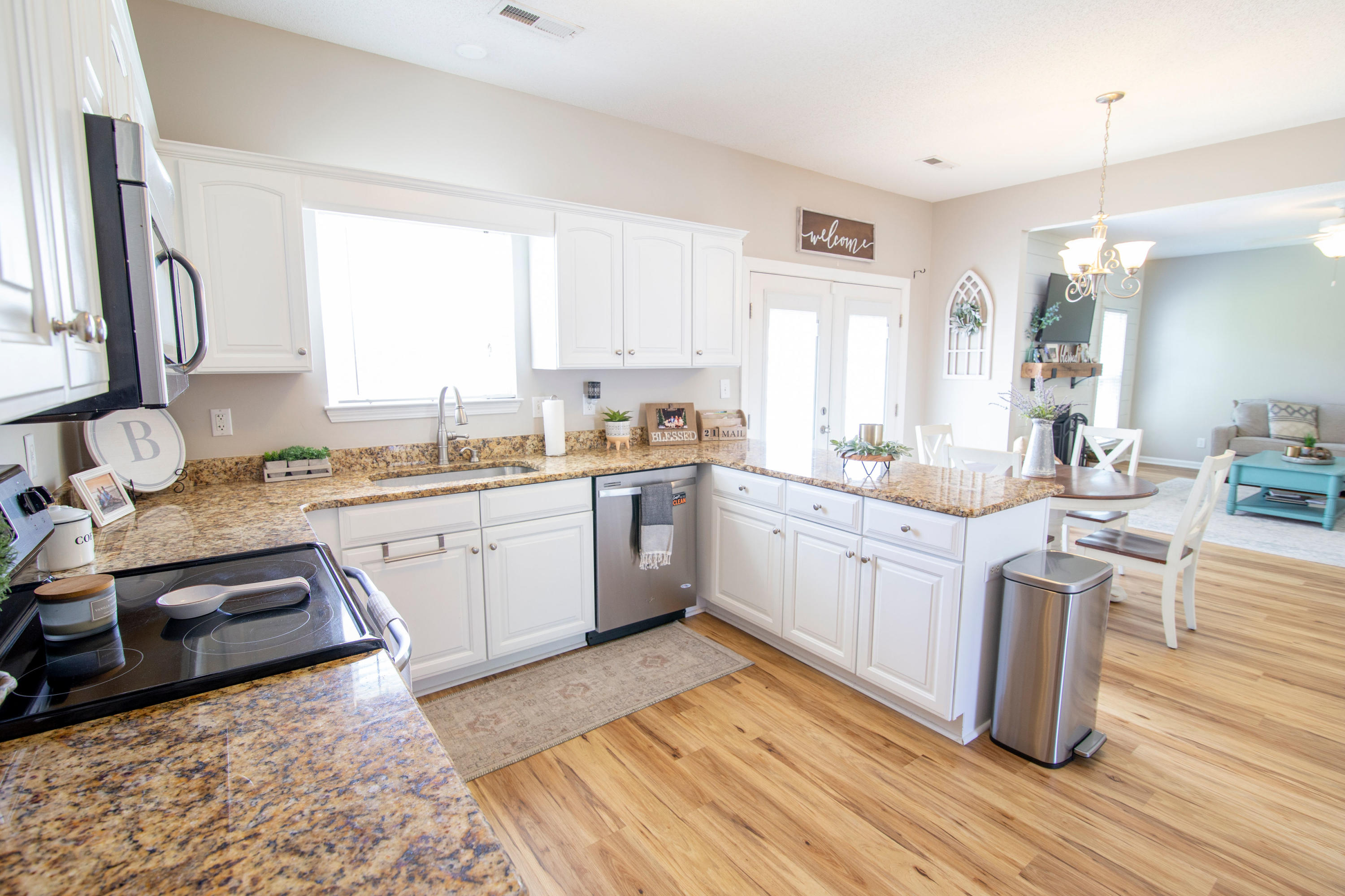 107 Harvest Moon Road Moncks Corner, SC 29461 - Photo 7 of 20 dlon0518230_94