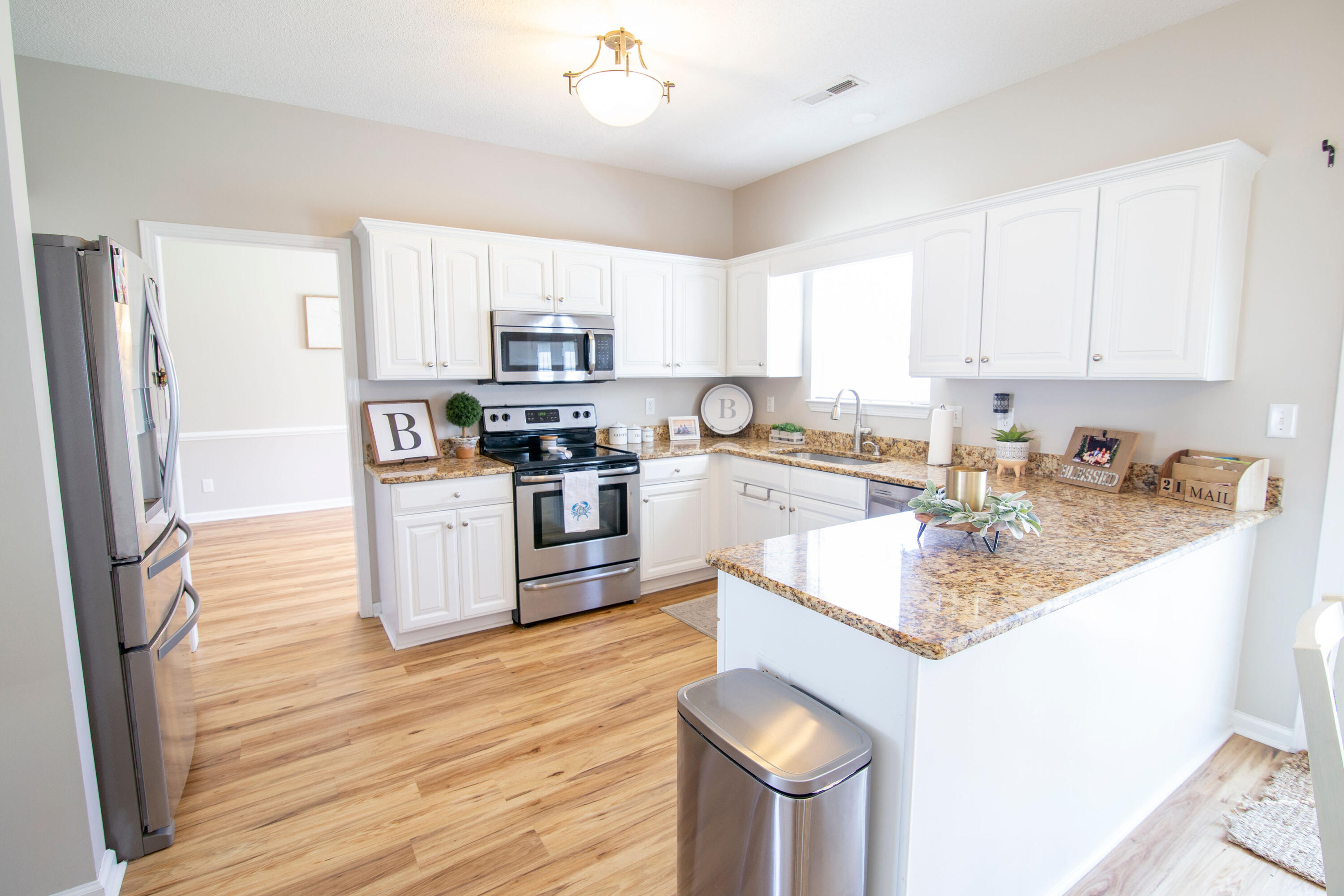 107 Harvest Moon Road Moncks Corner, SC 29461 - Photo 8 of 20 dlon0518230_93