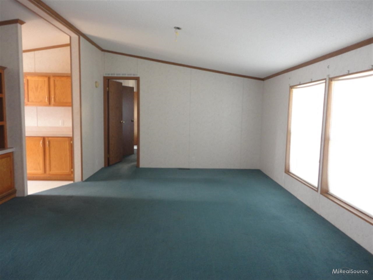 6356 Black River Road Croswell, MI 48422 - Photo 8 of 22 31162683-7.JPG