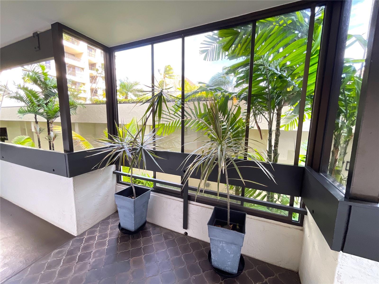 500 Lunalilo Home Road, Unit 22G Honolulu, HI 96825 - Photo 19 of 25 Green Foyer