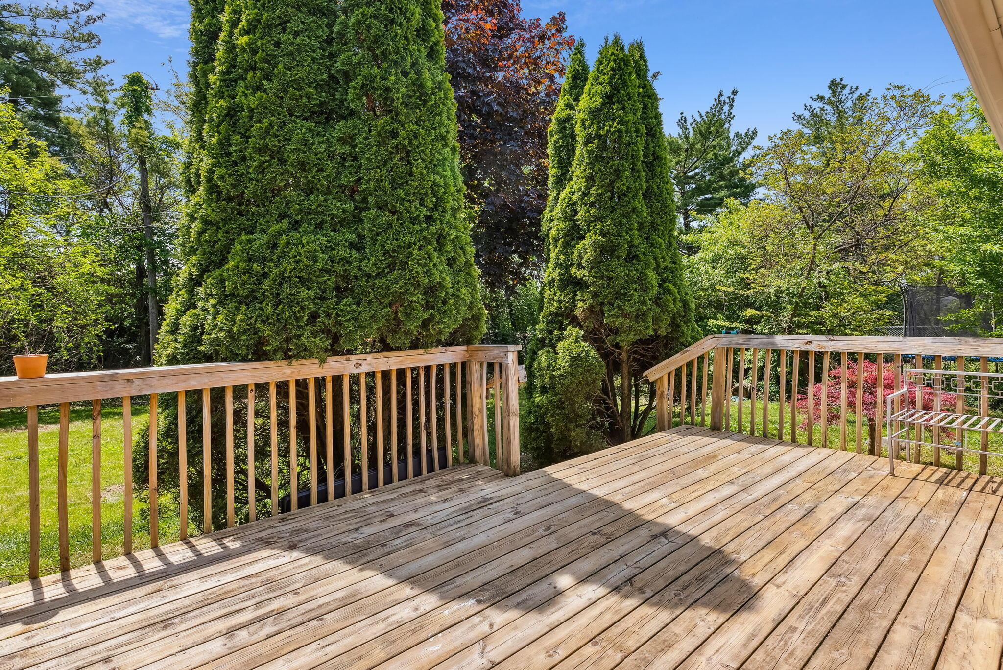 4690 Glendon Road Columbus, OH 43229 - Photo 23 of 28 Backyard