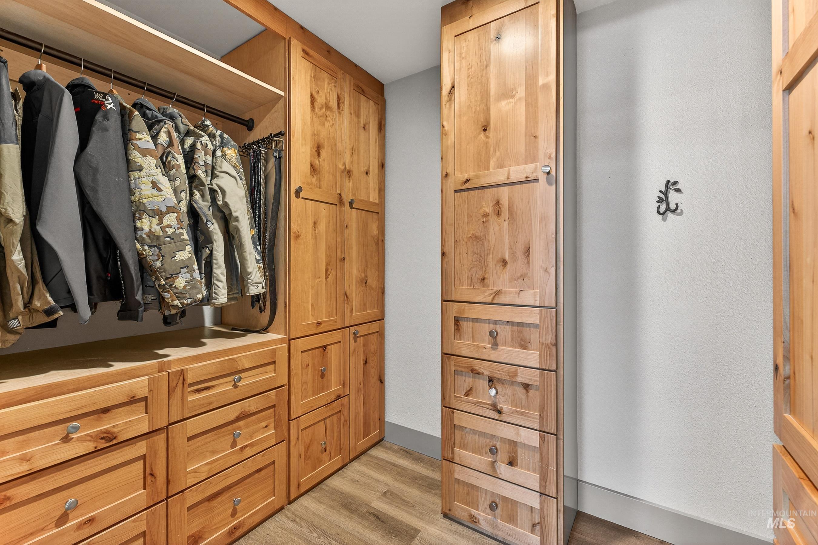 304 Samson Court, Unit 656 McCall, ID 83638 - Photo 12 of 29 Walk in closet with light wood-style floors