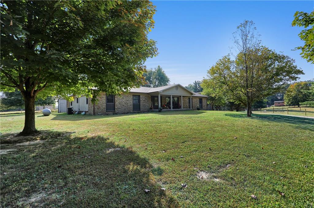 6157 North Oak Ridge Road Morgantown, IN 46160 - Photo 4 of 60 Gallery Image 4