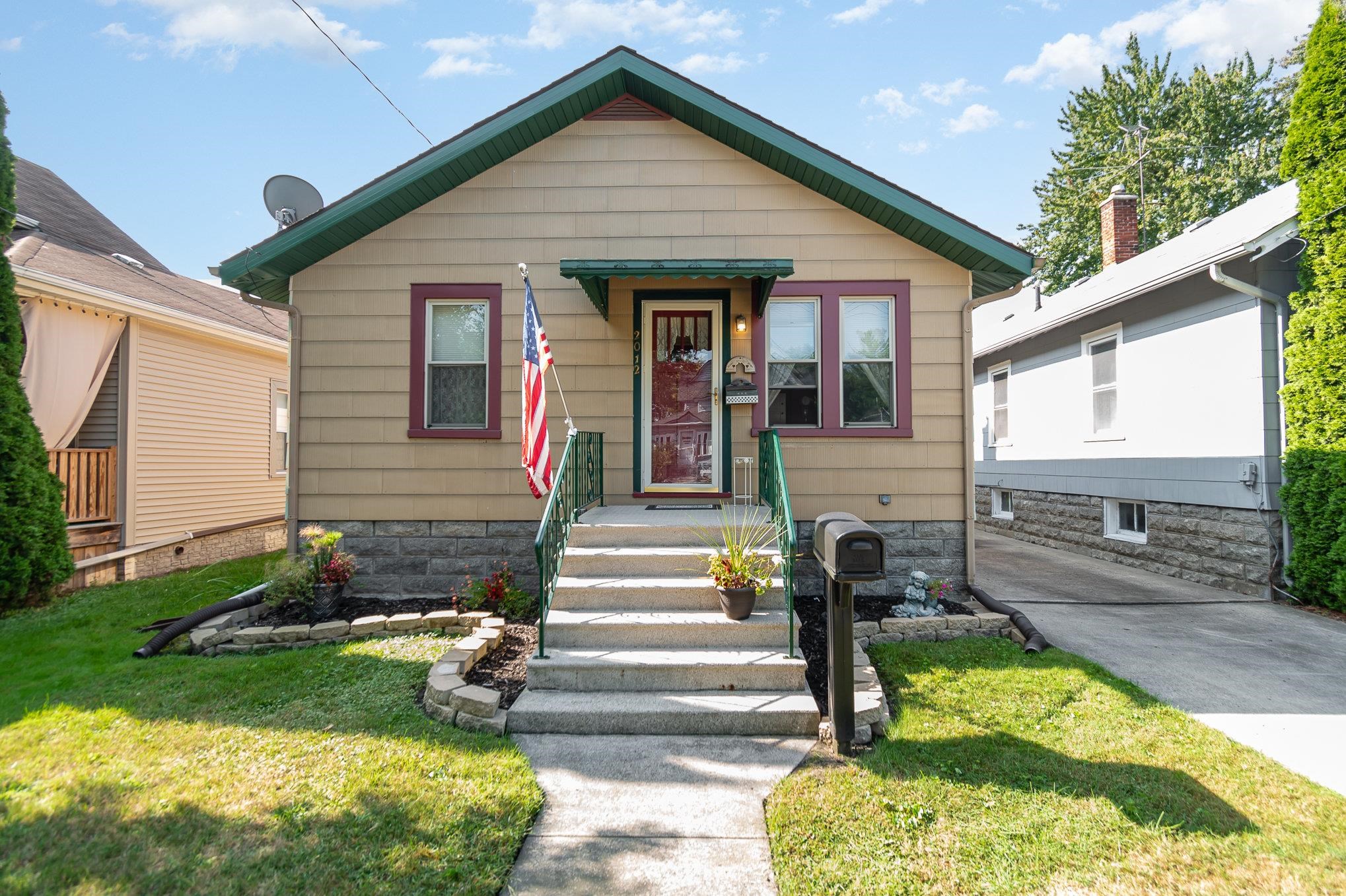 2012 3rd Street Bay City, MI 48708 - Photo 3 of 21 Gallery Image 3