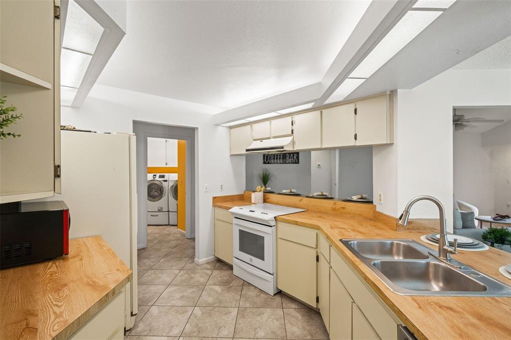 1268 Bishop Road Spring Hill, FL 34608 - Photo 10 of 51