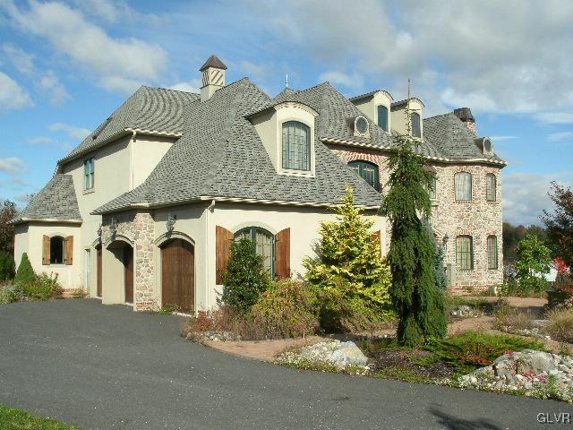 3387 Rising Sun Court Nazareth, PA 18064 - Photo 2 of 46 Gallery Image 2