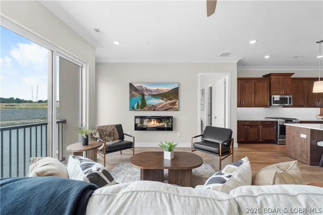 $969,000 | 1184 Jeffries Road, Unit 117, Osage Beach, MO 65065