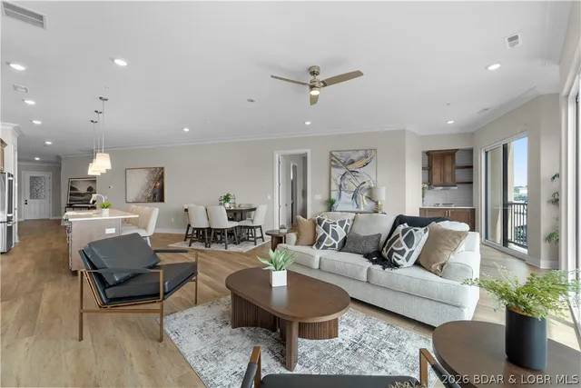 $969,000 | 1184 Jeffries Road, Unit 117, Osage Beach, MO 65065