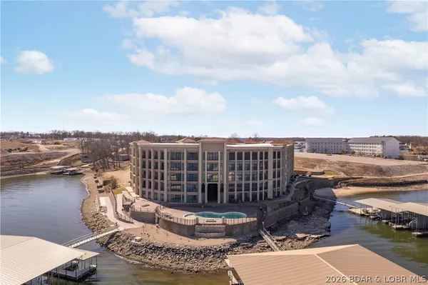 $969,000 | 1184 Jeffries Road, Unit 117, Osage Beach, MO 65065