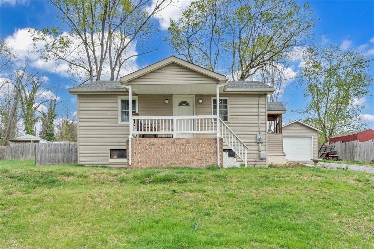 164 Bryant Road Roanoke, VA 24019 - Photo 1 of 28 Main photo