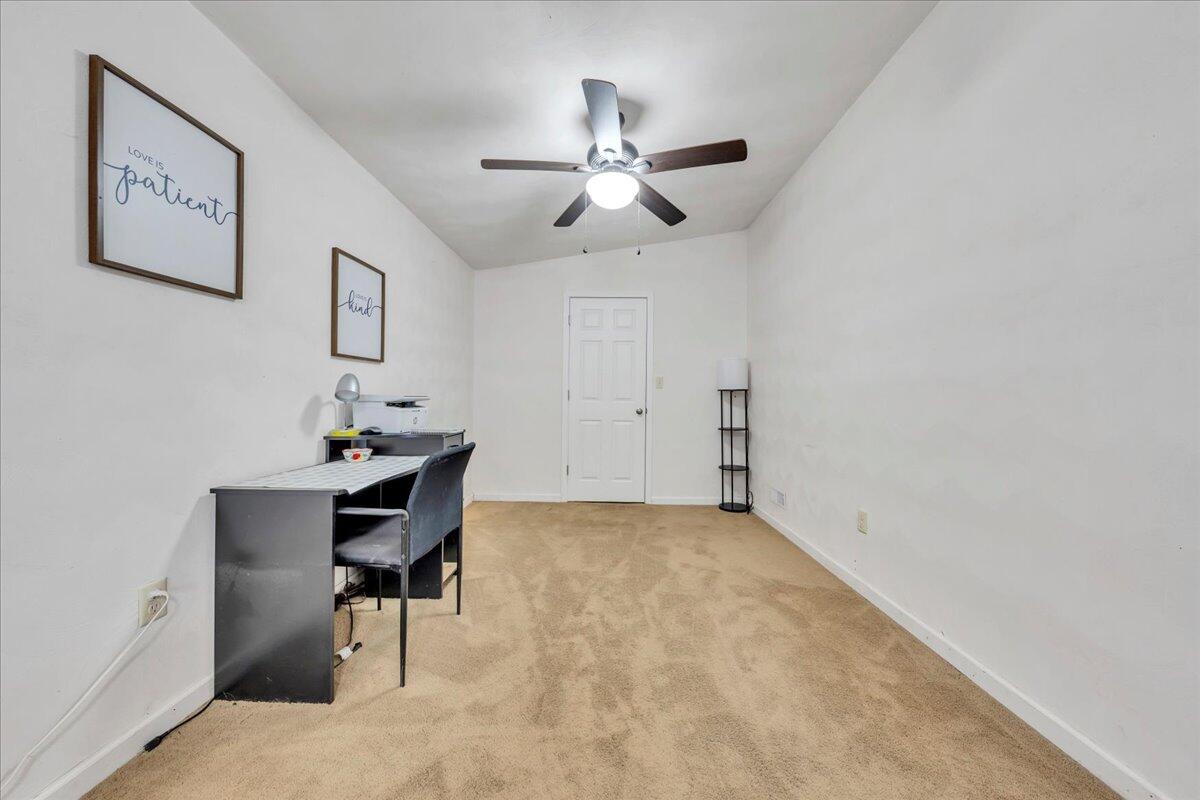 164 Bryant Road Roanoke, VA 24019 - Photo 11 of 28 11-MIB02052