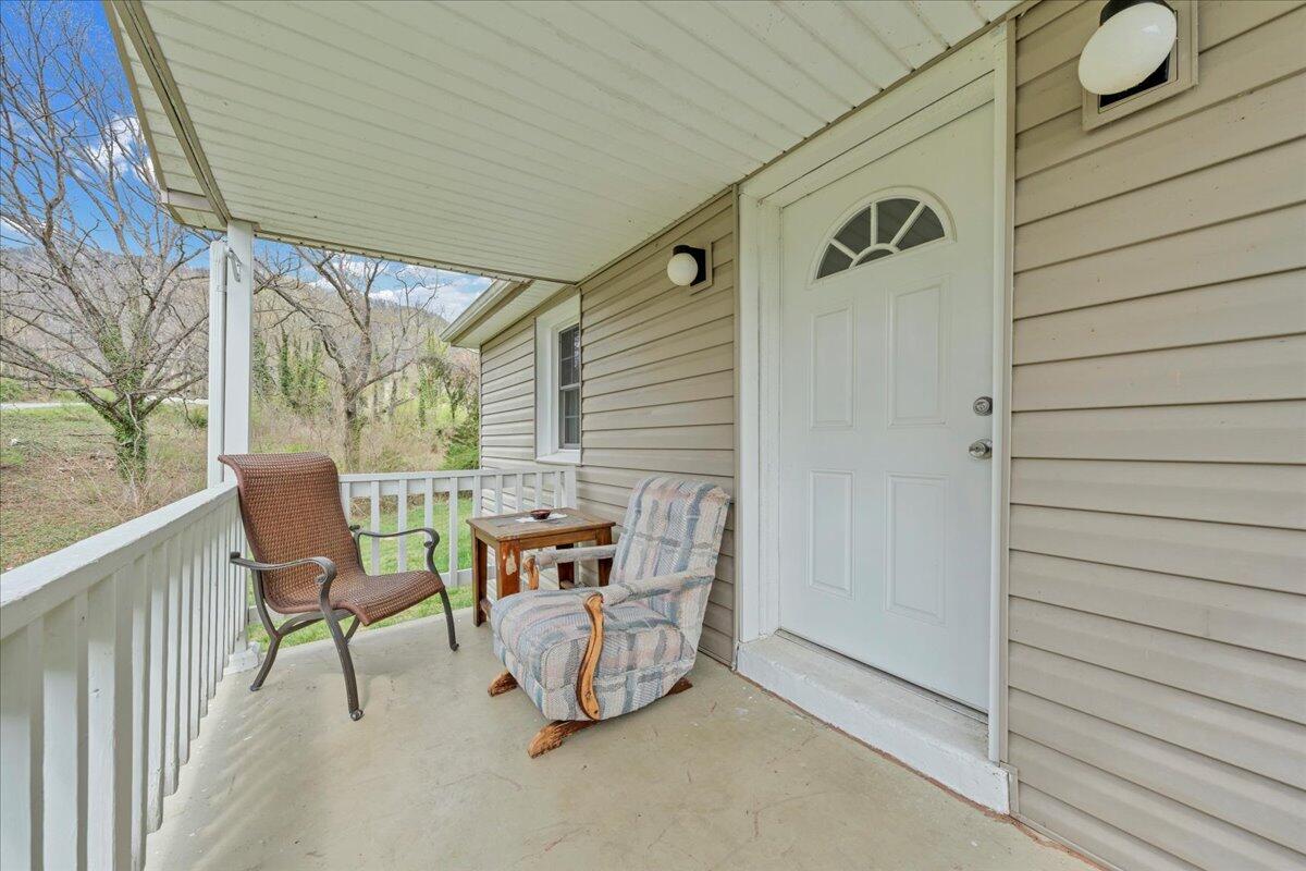 164 Bryant Road Roanoke, VA 24019 - Photo 20 of 28 20-MIB02079