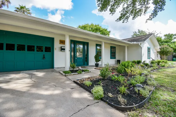 $2,300 | 9614 Val Verde Street, Houston, TX 77063