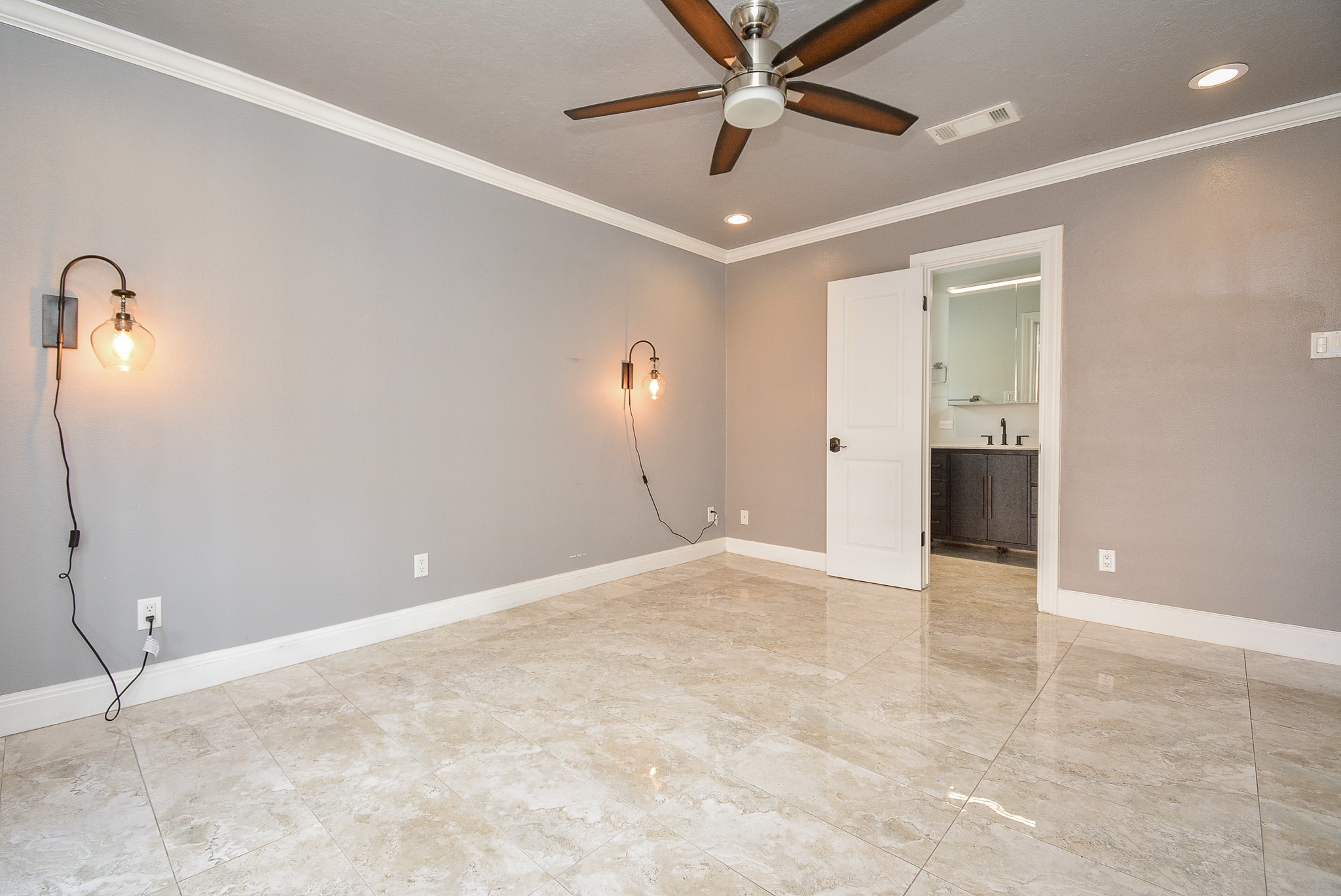 9614 Val Verde Street Houston, TX 77063 - Photo 22 of 32