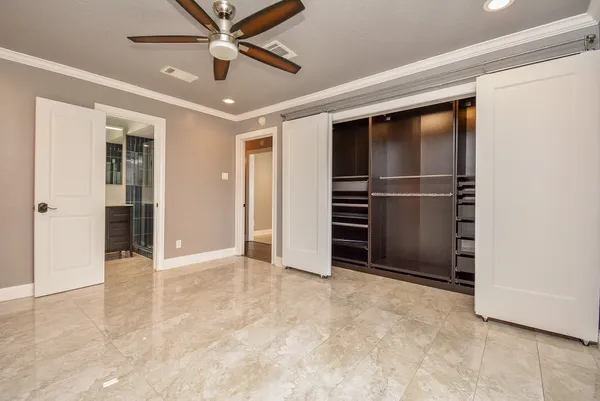 $2,300 | 9614 Val Verde Street, Houston, TX 77063