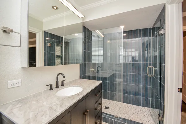 $2,300 | 9614 Val Verde Street, Houston, TX 77063