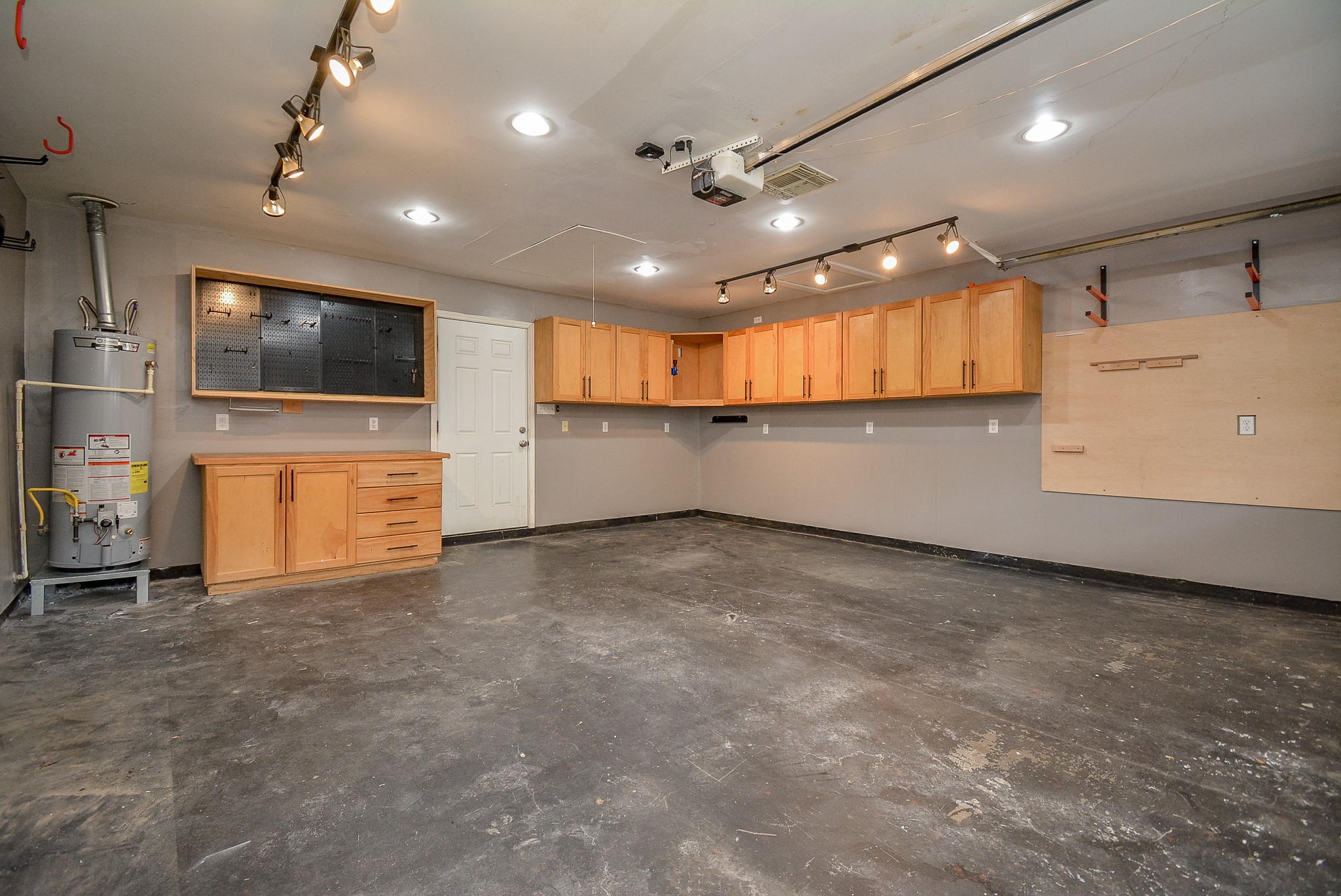 9614 Val Verde Street Houston, TX 77063 - Photo 7 of 32