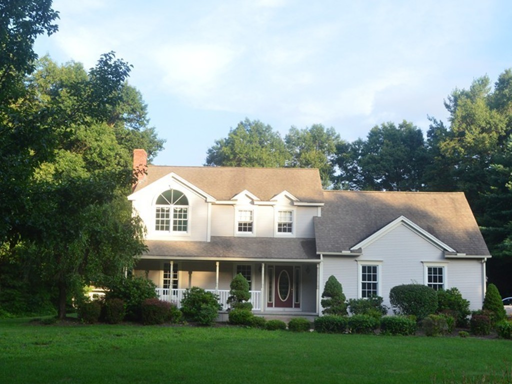 10 Daniel Ridge Westfield, MA 01085 - Photo 3 of 26 Gallery Image 3