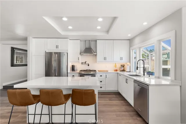 $1,899,998 | 20392 Drew Circle, Huntington Beach, CA 92646