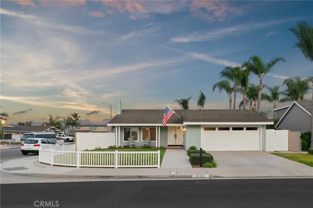 $1,899,998 | 20392 Drew Circle, Huntington Beach, CA 92646