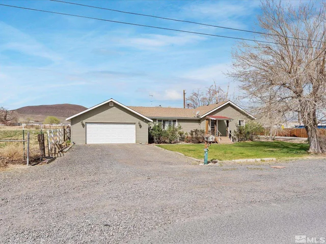 $389,500 | 325 Stock Lane, Fernley, NV 89408