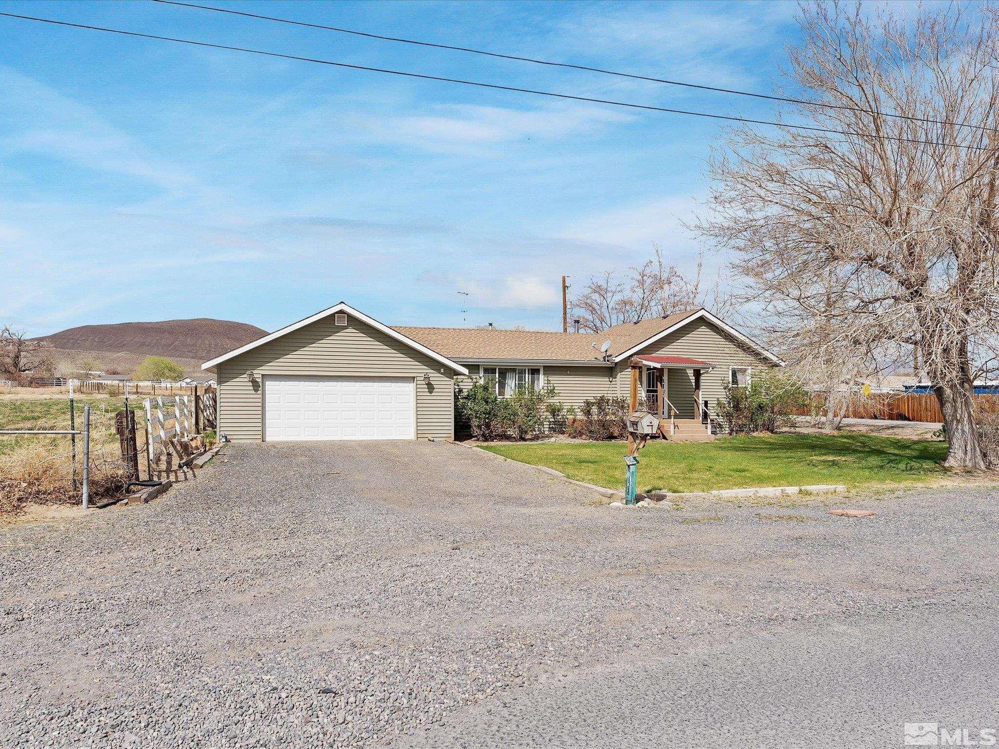 325 Stock Lane Fernley, NV 89408 - Photo 1 of 39 Photo 1