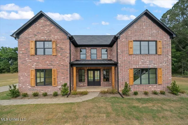 $714,900 | 1474 Tributary Drive, Hernando, MS 38632