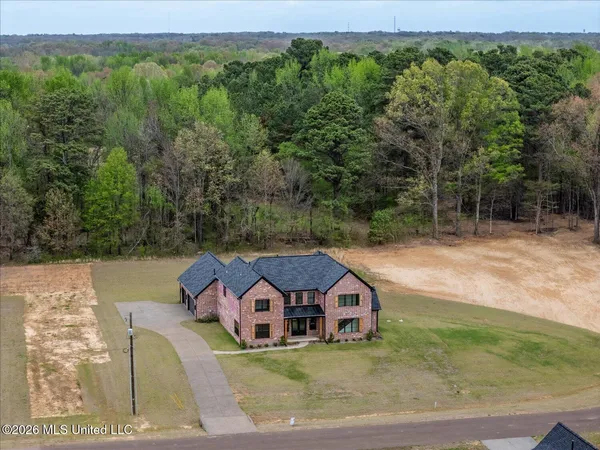 $709,900 | 1474 Tributary Drive, Hernando, MS 38632