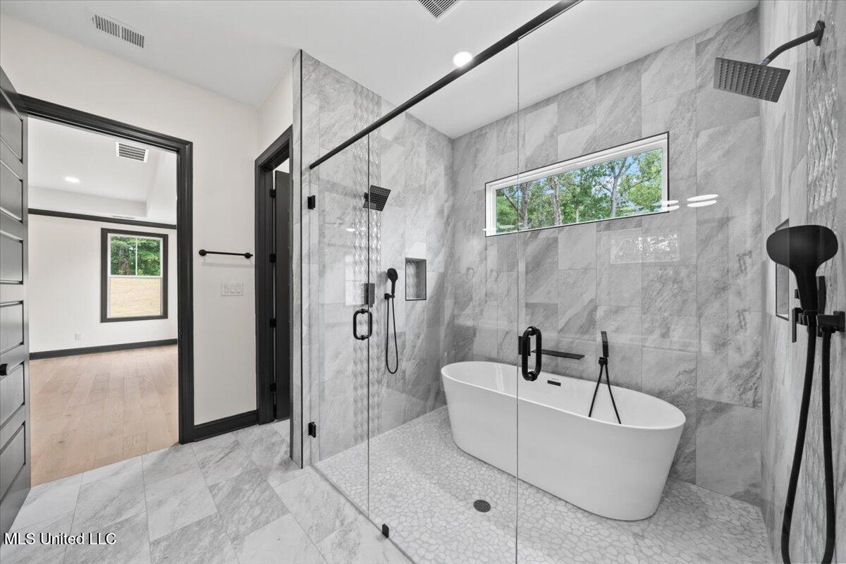 1474 Tributary Drive Hernando, MS 38632 - Photo 27 of 48 ZERO entry shower