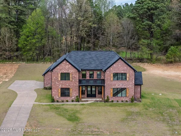 $709,900 | 1474 Tributary Drive, Hernando, MS 38632