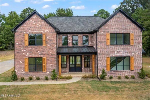 $704,900 | 1474 Tributary Drive, Hernando, MS 38632