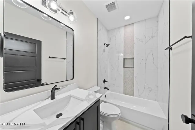 $714,900 | 1474 Tributary Drive, Hernando, MS 38632